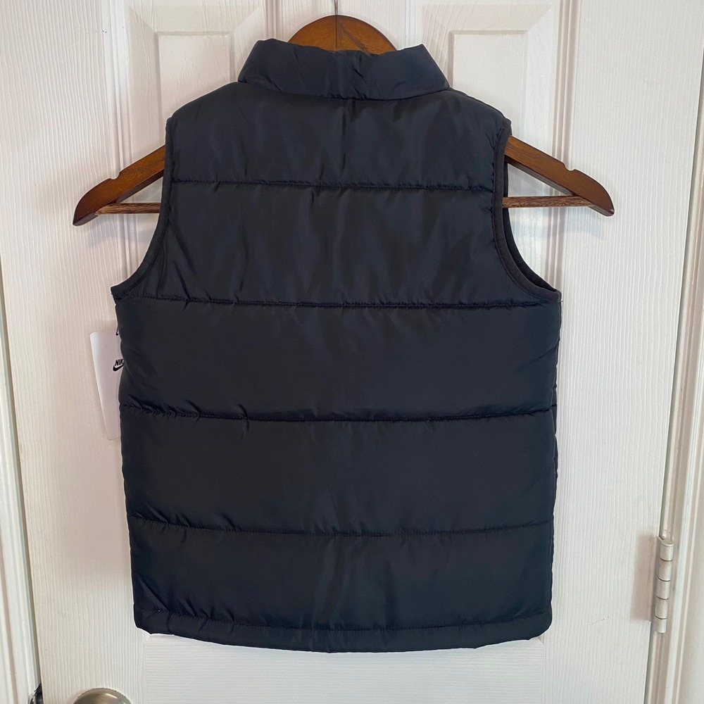 Nike Puffer Vest NWT Boys Size 6 Black Quilted Full Zip Sleeveless Jacket - Picture 3 of 5
